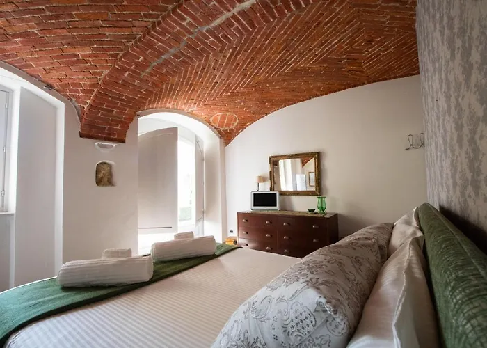 La Morra Suite