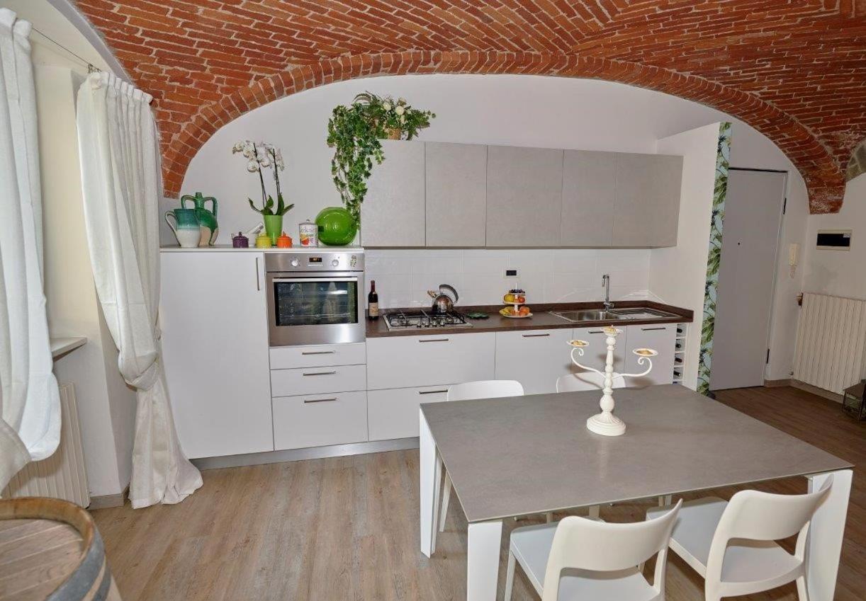 La Morra Suite Apartment